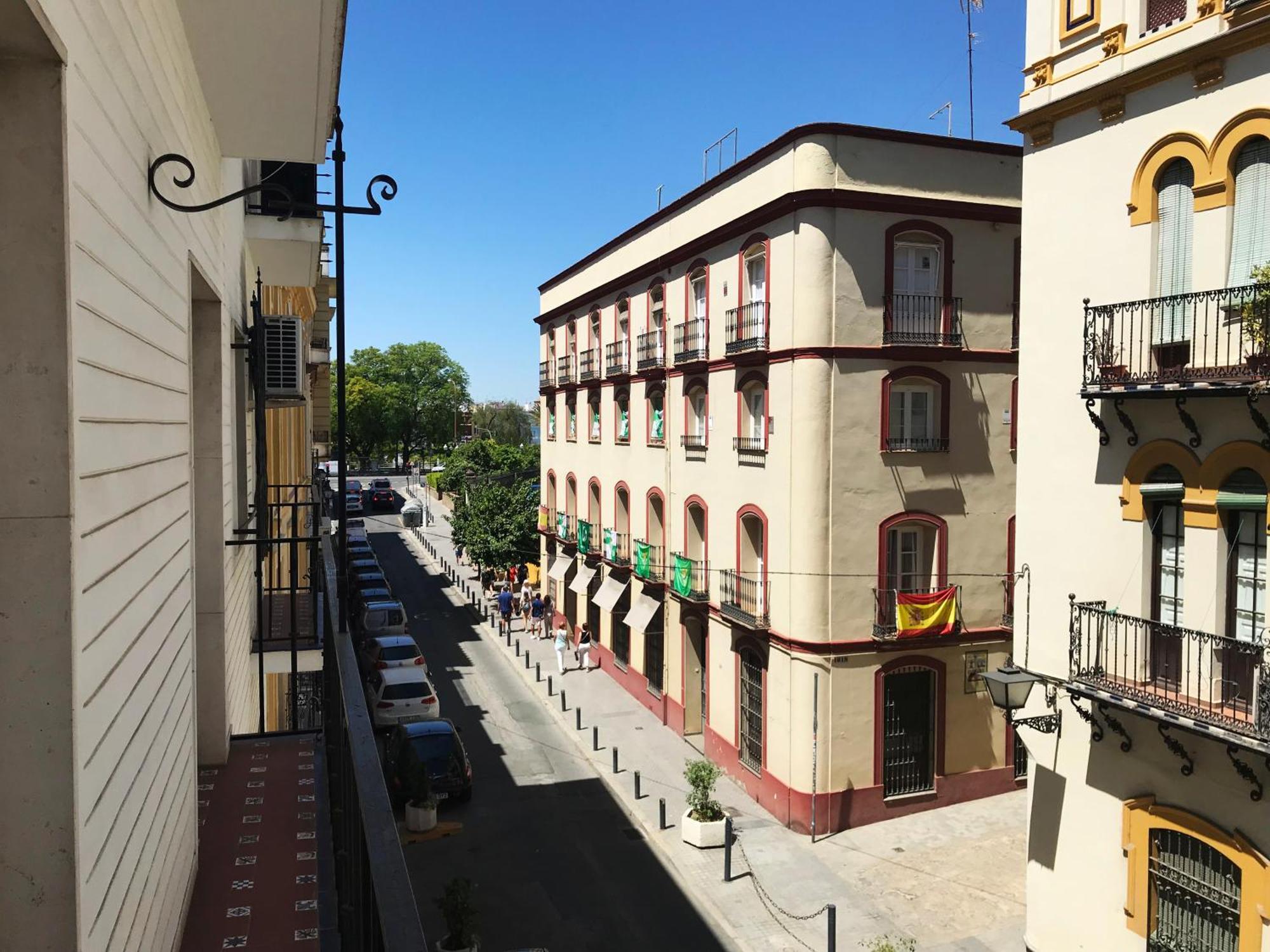Ad21Sevilla - Suite ภายนอก รูปภาพ