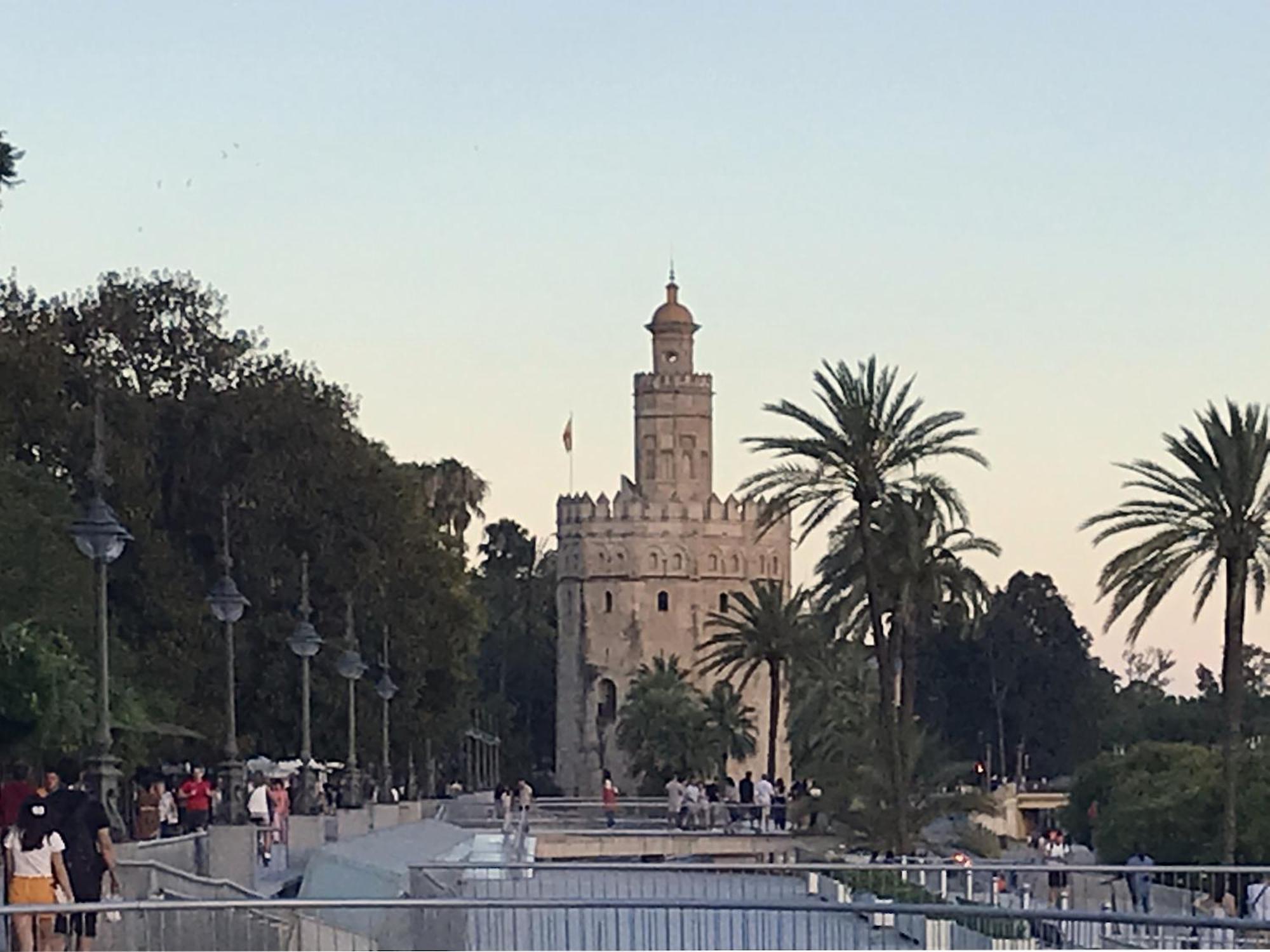Ad21Sevilla - Suite ภายนอก รูปภาพ