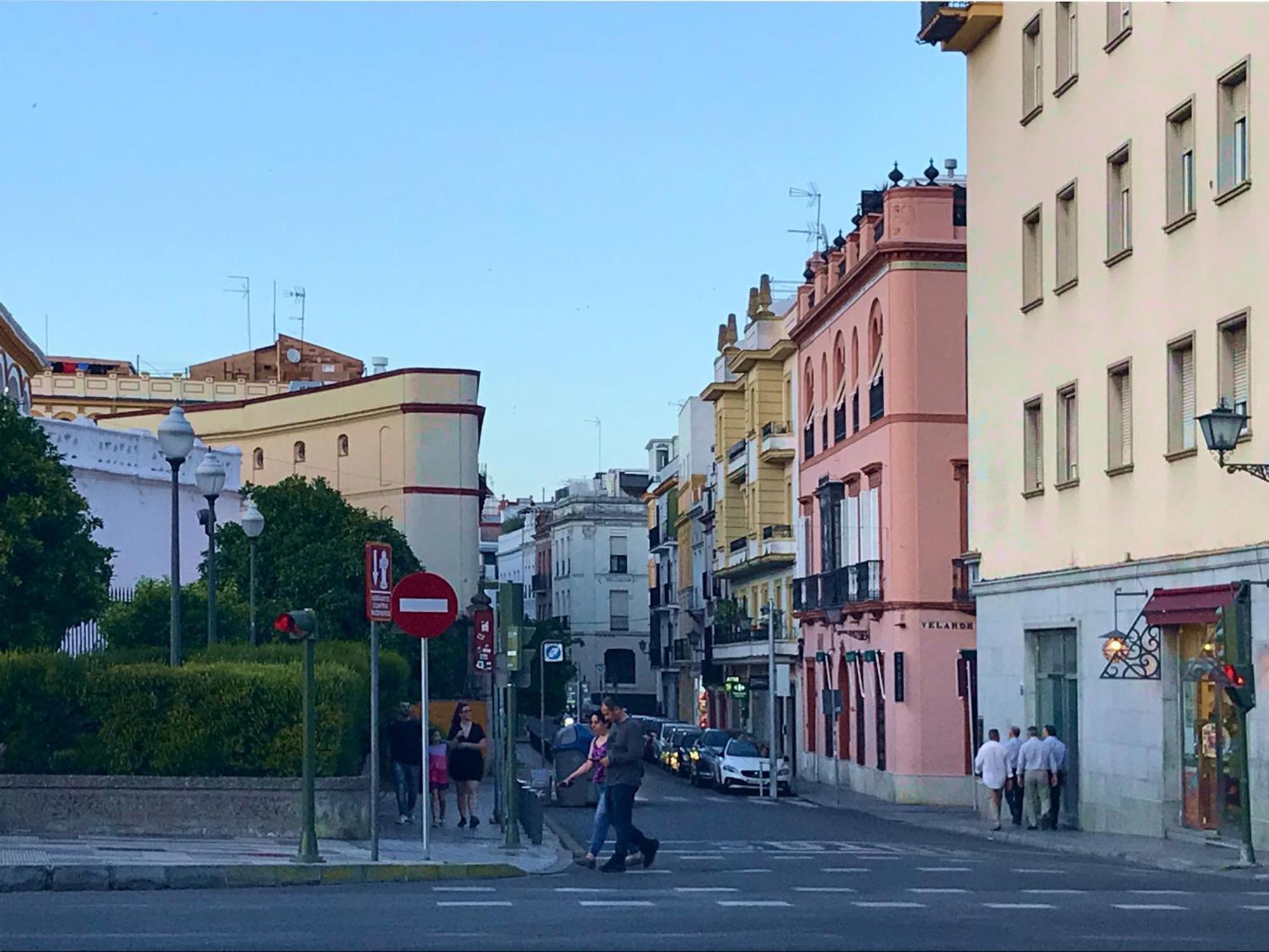 Ad21Sevilla - Suite ภายนอก รูปภาพ
